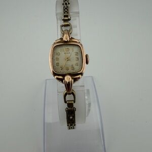 Vintage Soviet Zaria (Заря) Ladies Watch | 14K Rose Gold 583 Case | Running
